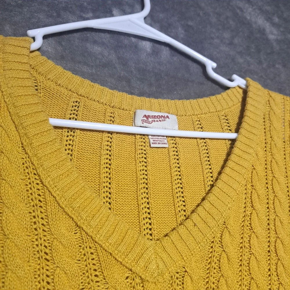 Arizona Jean Co Mustard Yellow V-Neck Cable Knit Sweater Medium Preppy Boho